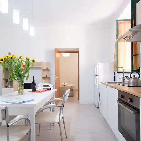 Sunflower House *